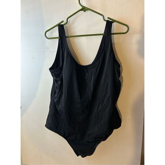 Catalina black 3x swim on piece plus sized (22w-24w) - Picture 1 of 6